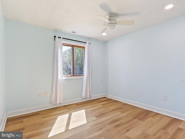 1913 RAVENS CRST, Plainsboro, NJ 08536