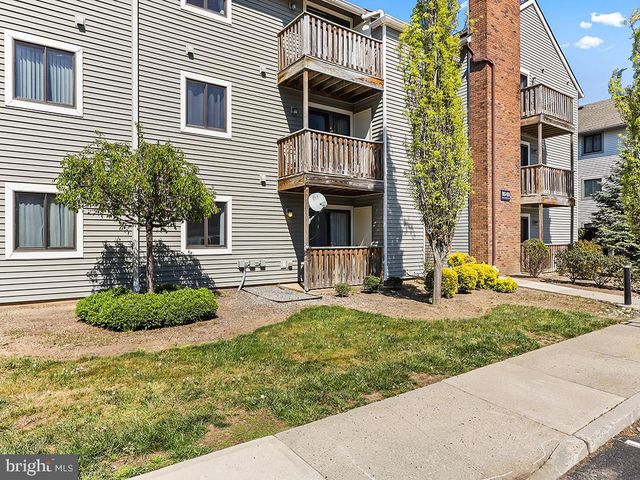 1913 RAVENS CRST, Plainsboro, NJ 08536