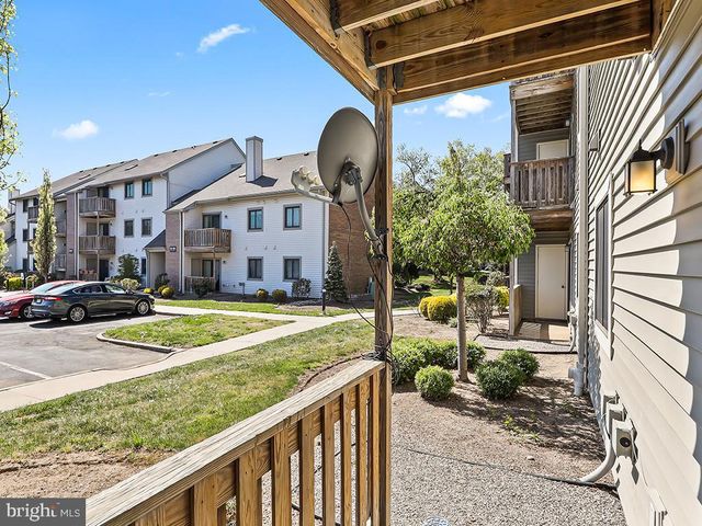 1913 RAVENS CRST, Plainsboro, NJ 08536