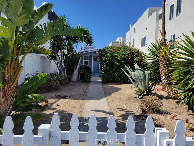 1245 W Balboa Boulevard, Newport Beach, CA 92661