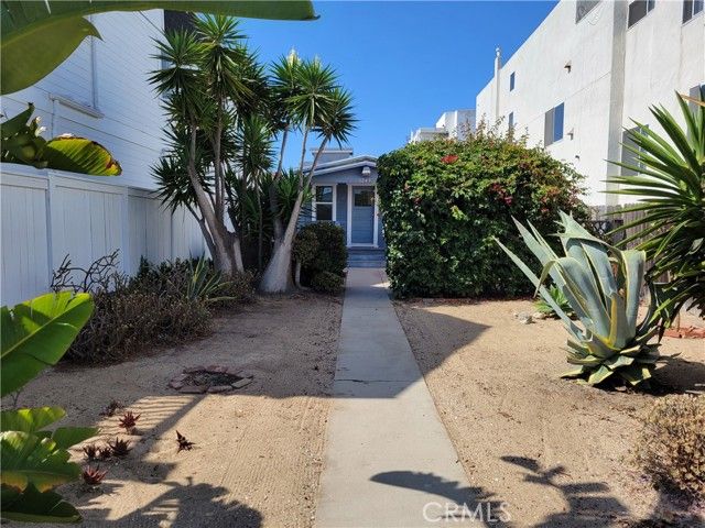 1245 W Balboa Boulevard, Newport Beach, CA 92661