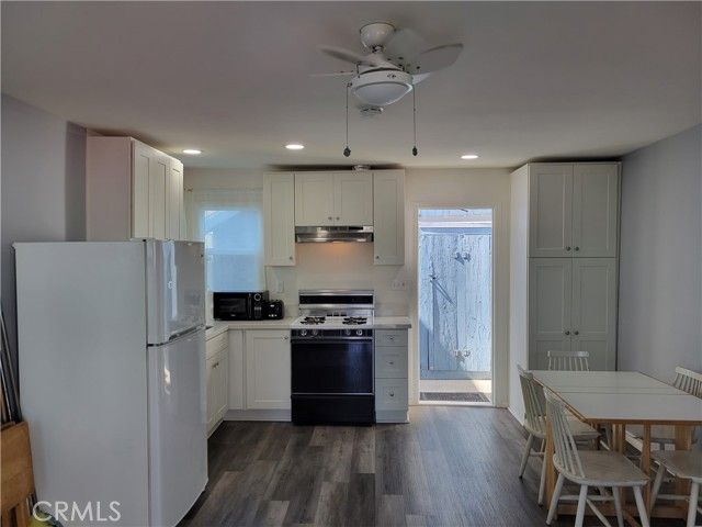 1245 W Balboa Boulevard, Newport Beach, CA 92661