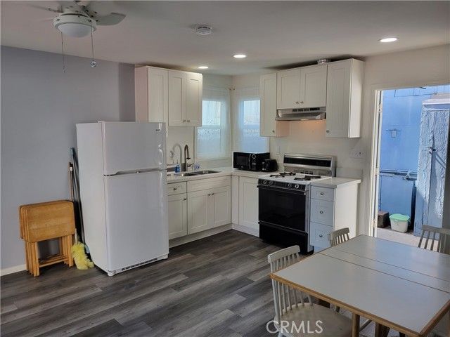 1245 W Balboa Boulevard, Newport Beach, CA 92661