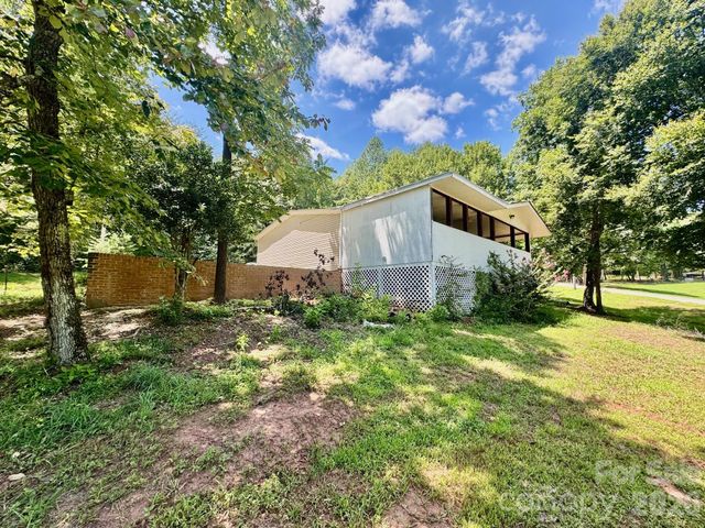 121 C & K Drive, Taylorsville, NC 28681