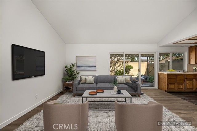 7125 Cole, Downey, CA 90242