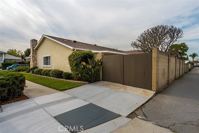 7125 Cole, Downey, CA 90242