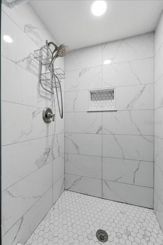 2800 HAMMOCK DRIVE, Plant City, FL 33566