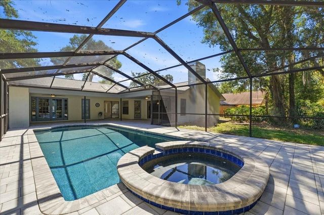 2800 HAMMOCK DRIVE, Plant City, FL 33566