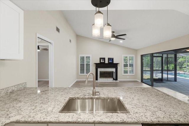 2800 HAMMOCK DRIVE, Plant City, FL 33566