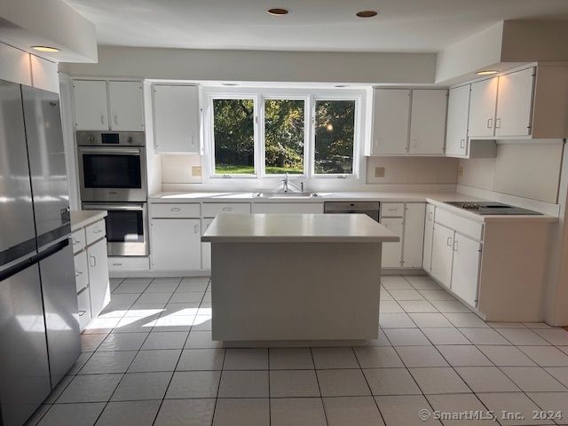 28 Punch Bowl Drive, Westport, CT 06880