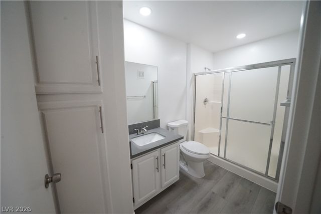 5710 East Tropicana Avenue 2049, Las Vegas, NV 89122