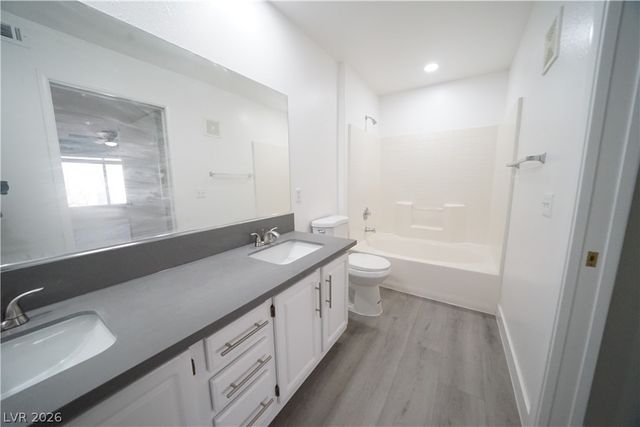 5710 East Tropicana Avenue 2049, Las Vegas, NV 89122