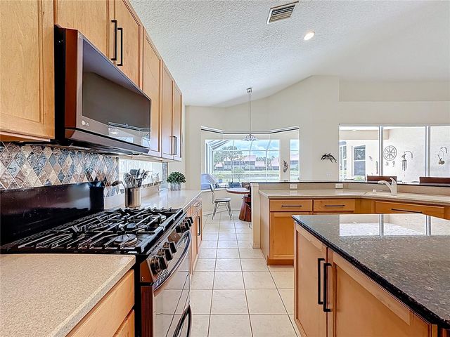 6388 ROOKERY CIRCLE, Bradenton, FL 34203