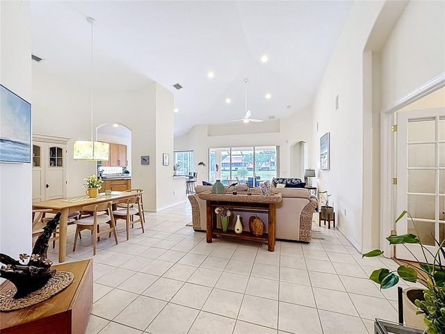 6388 ROOKERY CIRCLE, Bradenton, FL 34203