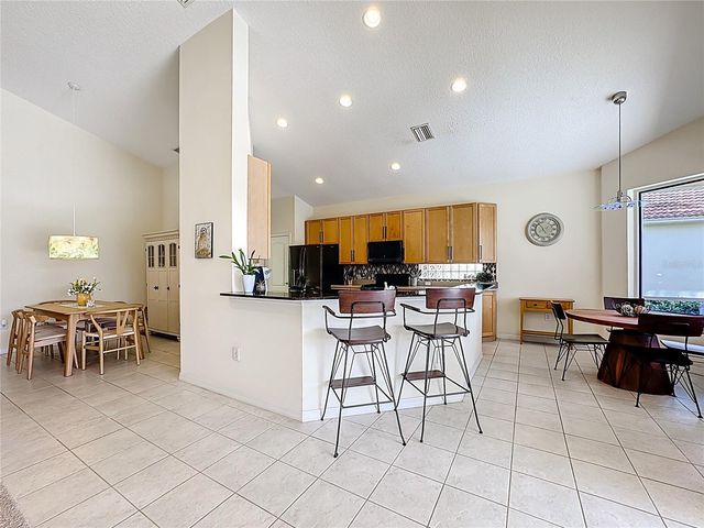 6388 ROOKERY CIRCLE, Bradenton, FL 34203