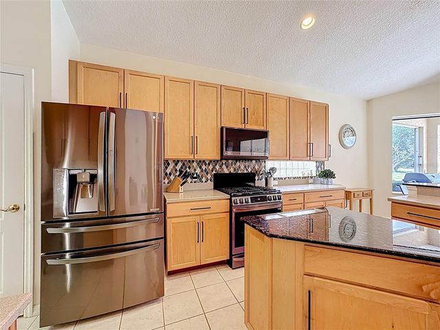 6388 ROOKERY CIRCLE, Bradenton, FL 34203