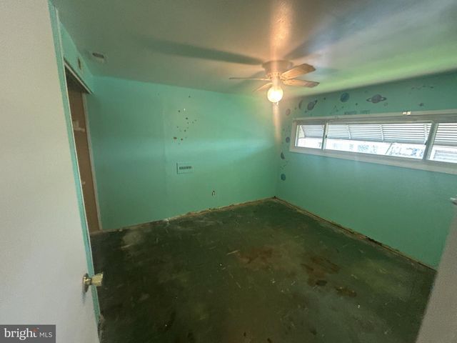 2421 SARATOGA AVE, Baltimore, MD 21227