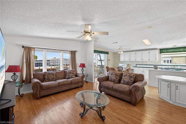 3088 Skipper LN, St. James City, FL 33956