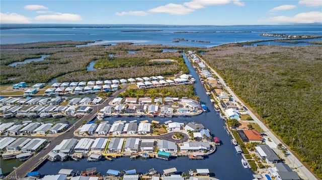 3088 Skipper LN, St. James City, FL 33956