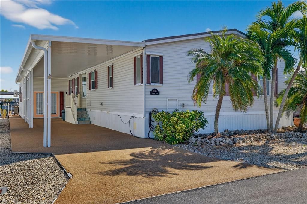 3088 Skipper LN, St. James City, FL 33956