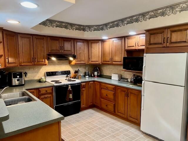 789 Hayford Road, Champlain, NY 12919