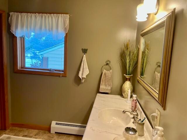 789 Hayford Road, Champlain, NY 12919