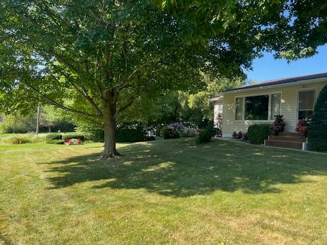 789 Hayford Road, Champlain, NY 12919