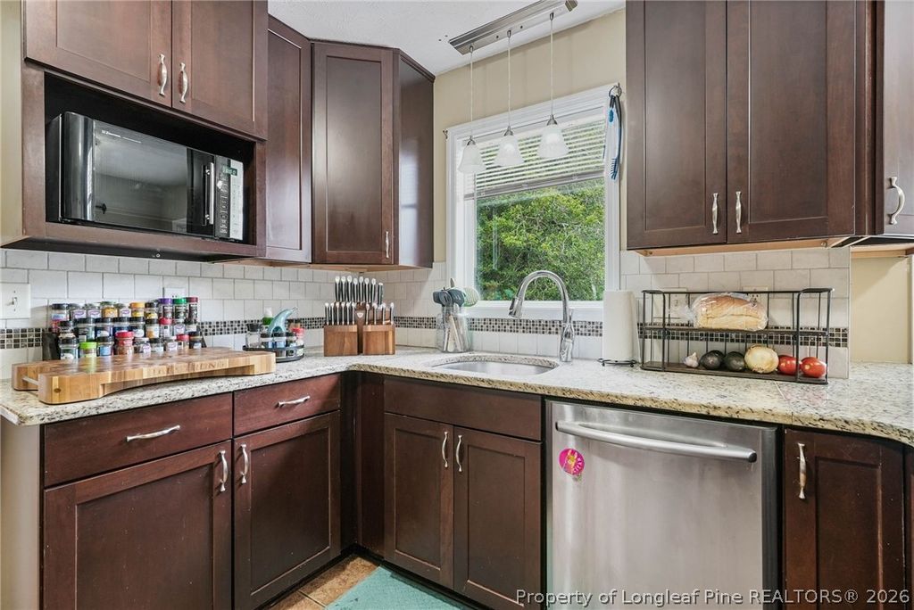 365 Yorkshire Drive, Cameron, NC 28326 — photo 17