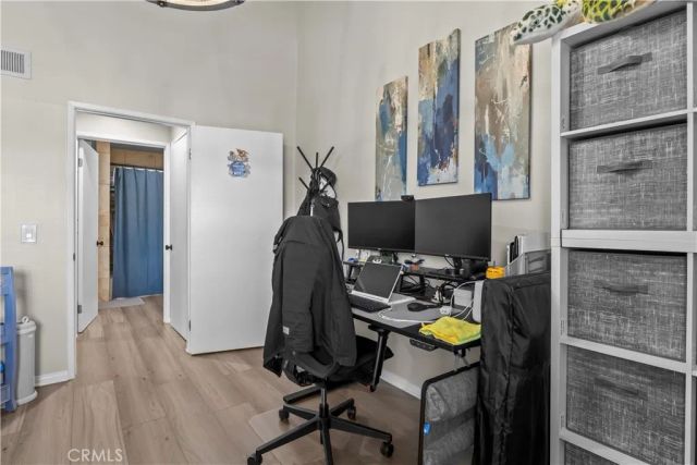 20253 Keswick Street 323, Winnetka, CA 91306