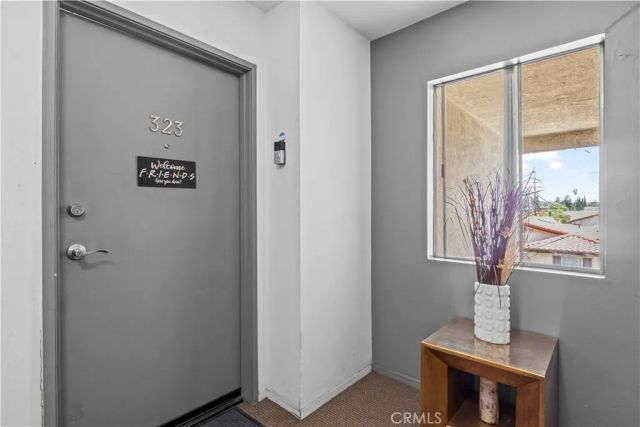 20253 Keswick Street 323, Winnetka, CA 91306