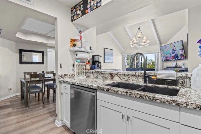 20253 Keswick Street 323, Winnetka, CA 91306