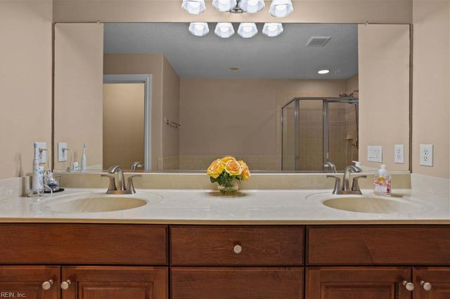 1025 Horton PL, Virginia Beach, VA 23454