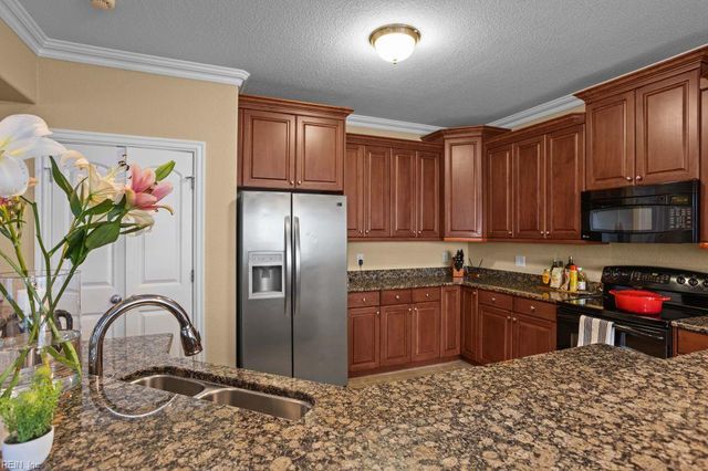 1025 Horton PL, Virginia Beach, VA 23454