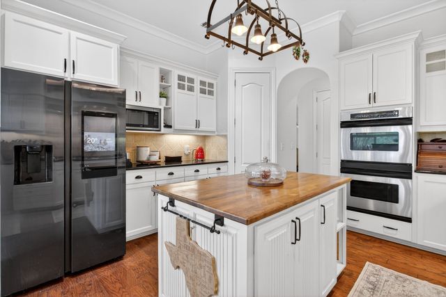 7605 Royal Troon Drive, Fort Worth, TX 76179