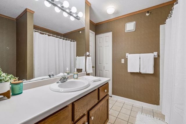 7605 Edinborough Way 6119, Edina, MN 55435