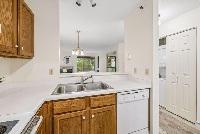 7605 Edinborough Way 6119, Edina, MN 55435