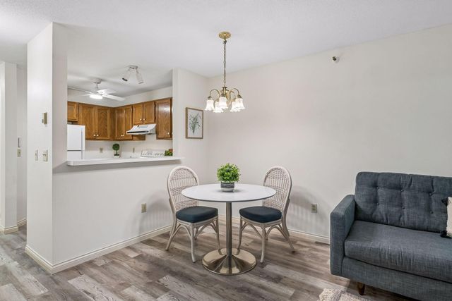 7605 Edinborough Way 6119, Edina, MN 55435