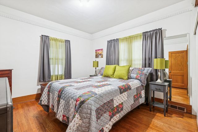 2620 12th Avenue, Moline, IL 61265