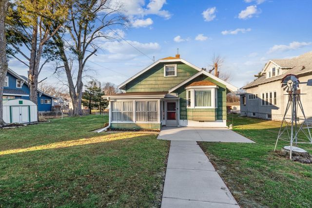 2620 12th Avenue, Moline, IL 61265