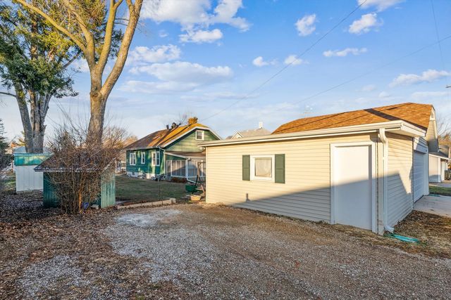 2620 12th Avenue, Moline, IL 61265