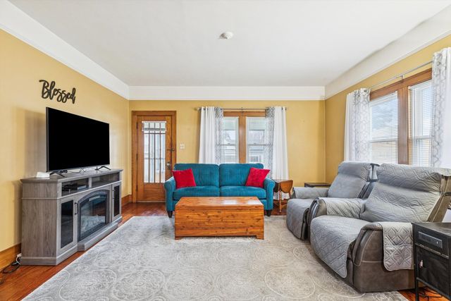 2620 12th Avenue, Moline, IL 61265