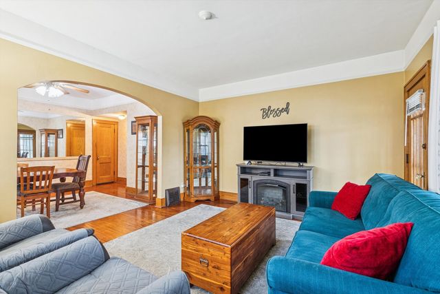 2620 12th Avenue, Moline, IL 61265