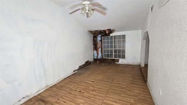 1509 N Avenue S, Freeport, TX 77541