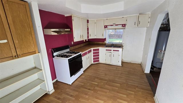 1509 N Avenue S, Freeport, TX 77541