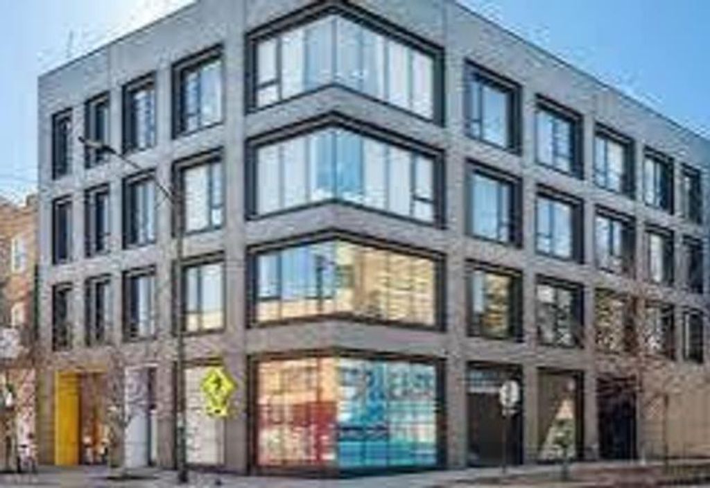 3462 N Lincoln Avenue 404, Chicago, IL 60657