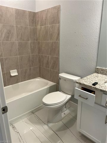 4351 Bluegrass DR, Fort Myers, FL 33916