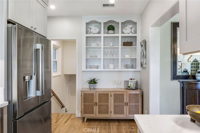 920 E Oceanfront, Newport Beach, CA 92661