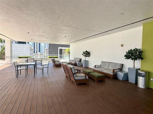 55 SE 6th St 2404, Miami, FL 33131