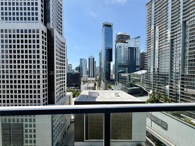 55 SE 6th St 2404, Miami, FL 33131
