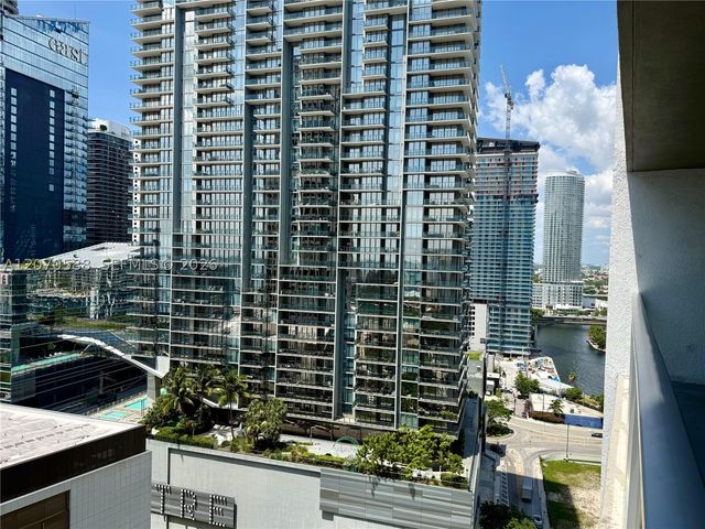 55 SE 6th St 2404, Miami, FL 33131